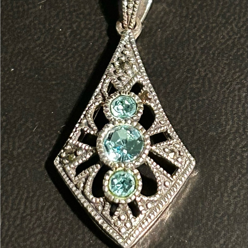 Vintage-style .925 Sterling Silver Elegant Pendant with Blue Accents